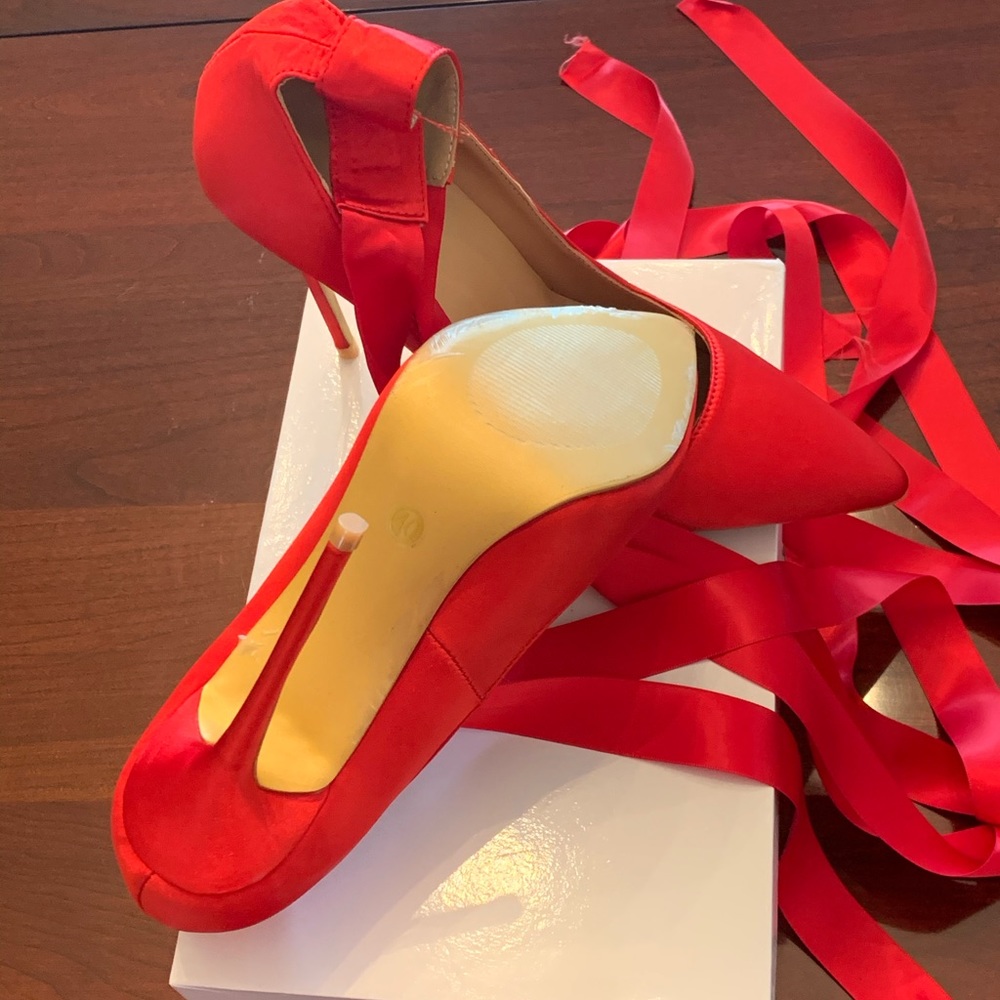 Ankle Ribbon Satin Heels~ New In Box - Picture 4 of 4